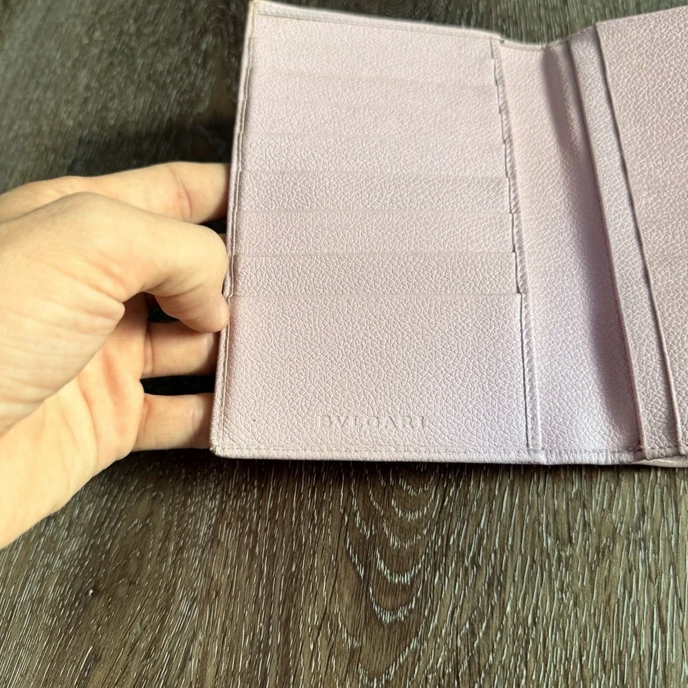 BVLGARI some rubbing